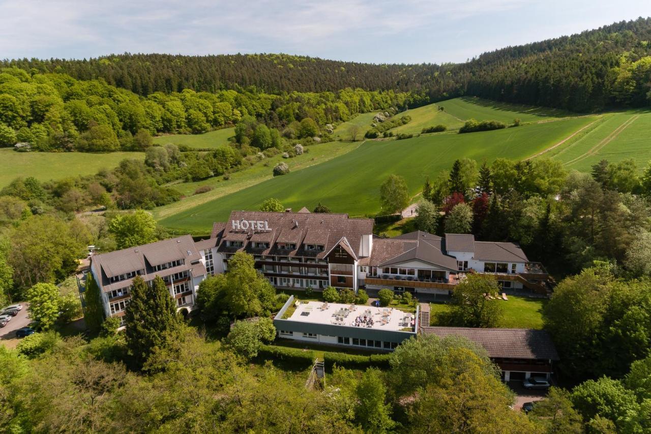 Hotel Sonneck Knüllwald Exterior foto